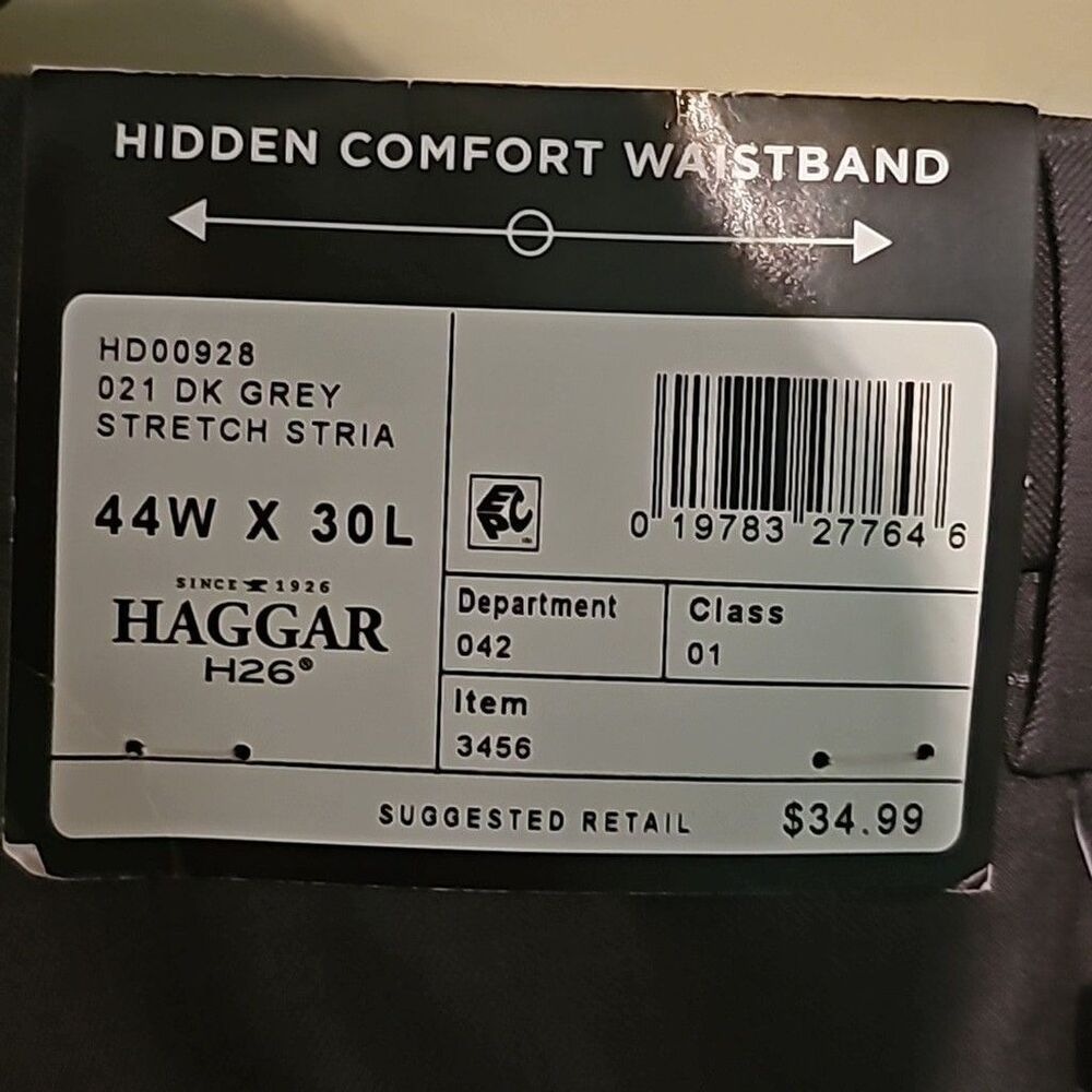 HAGGAR MEN'S CLASSIC FIT DRESS SLACKS SIZE 44W X 30L - Picture 6 of 8